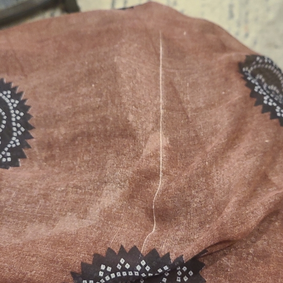 Scarf 100% Viscose rusty brown, blk and white - Picture 6 of 7